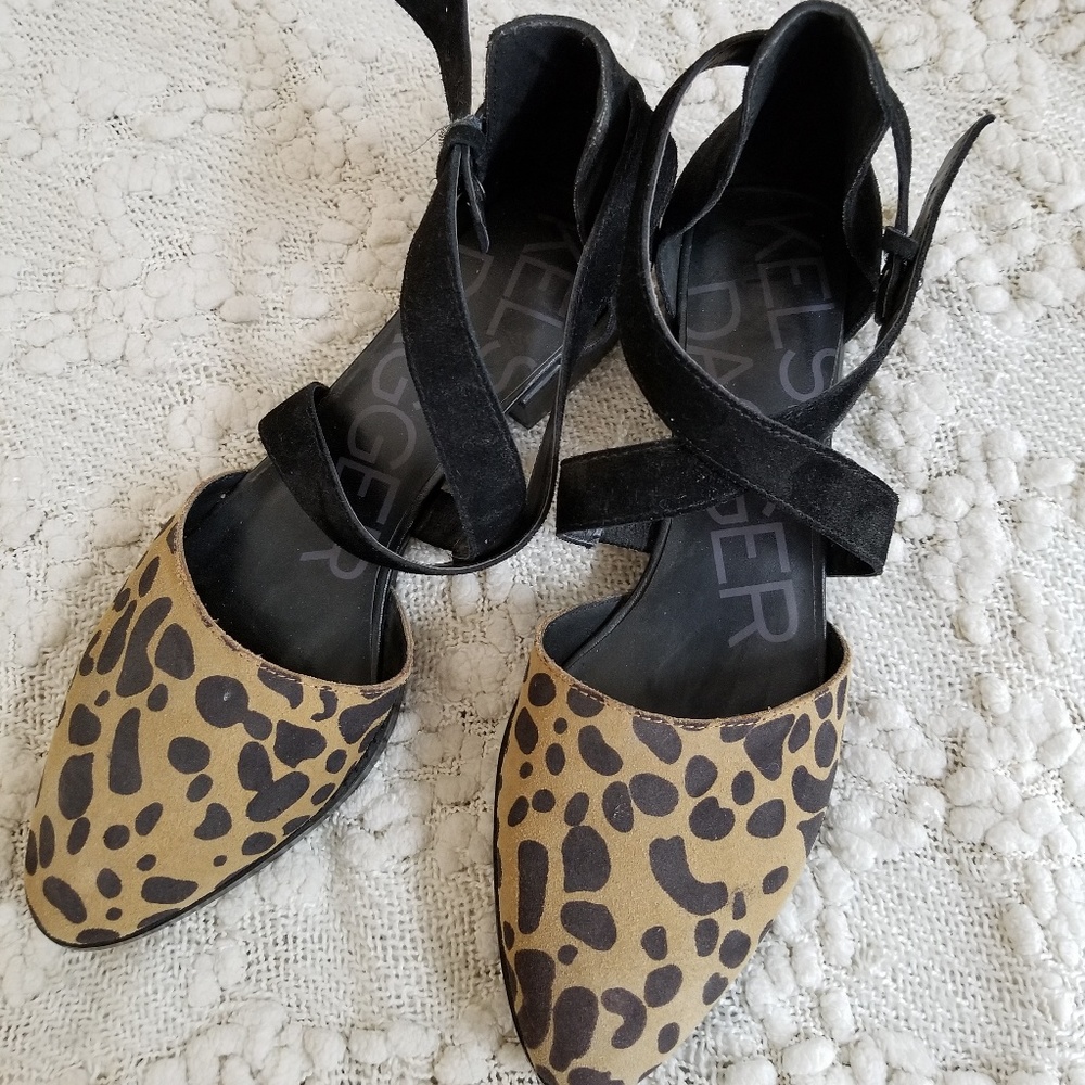 Leonard printed slippers